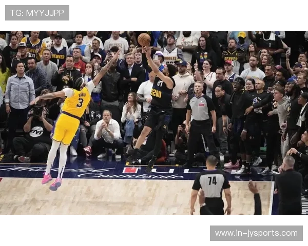 勇士队激战全程回顾与数据分析 赛场精彩瞬间一览